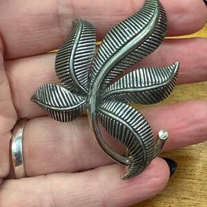 Vintage Silver Tone Leaf Brooch